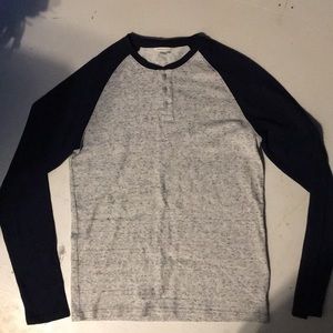 Men’s long sleeve